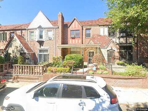 226Th, LAURELTON, NY 11413