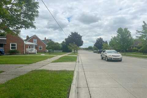 Snow, DEARBORN, MI 48124
