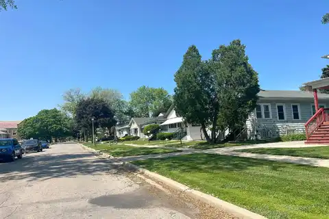 8Th, MAYWOOD, IL 60153