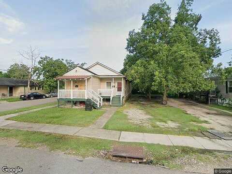 Benton, NEW ORLEANS, LA 70117