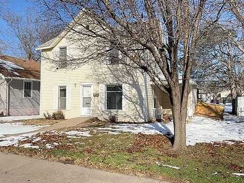 8Th, HUTCHINSON, KS 67501