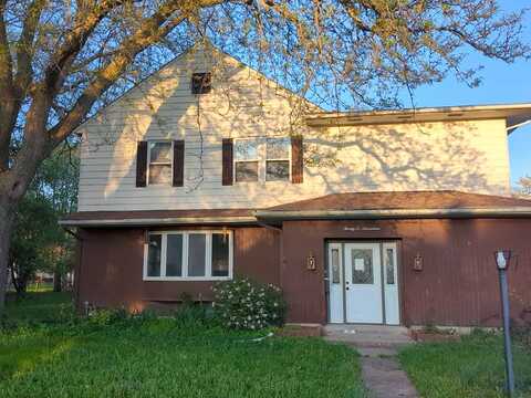 2217 15 12 St, Rock Island, IL 61201