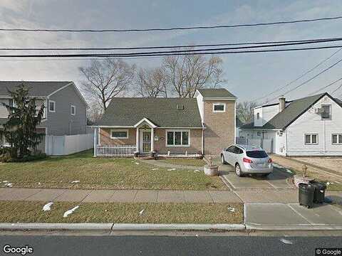 Penatiquit, SEAFORD, NY 11783