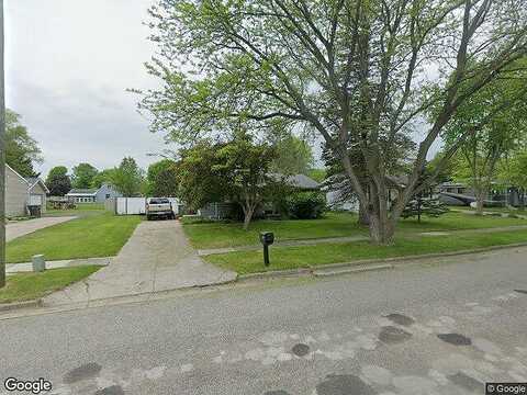 Elizabeth Dean, LOWELL, MI 49331
