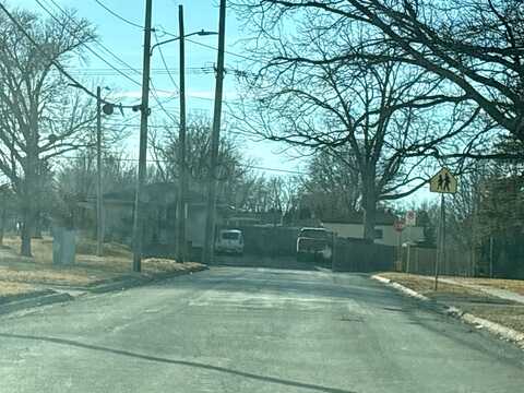 Ovid, DES MOINES, IA 50317