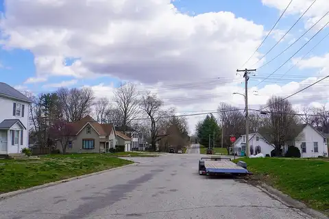 Adams, PITTSFIELD, IL 62363
