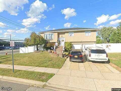 Gregg, WANTAGH, NY 11793