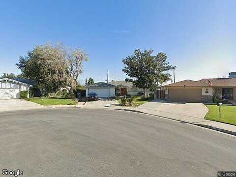 Krista, BAKERSFIELD, CA 93306