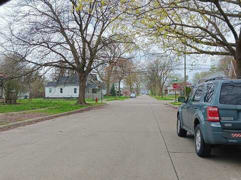 Bernhard, HAZEL PARK, MI 48030