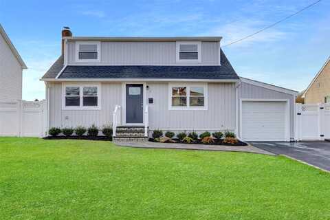 Seaton Street, Massapequa, NY 11758