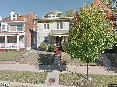 Maple, SAINT LOUIS, MO 63113