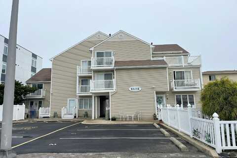 Sheradan Ave, Seaside Heights, NJ 08751