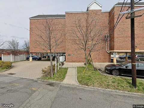 Fairview St Apt 2E, PALISADES PARK, NJ 07650
