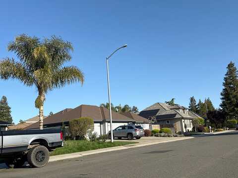 Hawes, RIPON, CA 95366