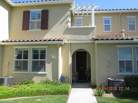 Crystal Walk, ELK GROVE, CA 95758