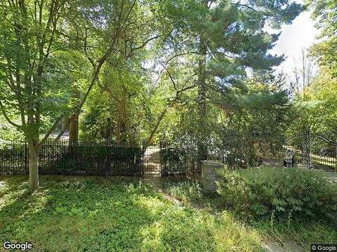 Waverly Rd, LAFAYETTE HILL, PA 19444