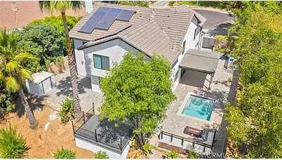 At The &Quot;T&Quot; Of Franklin And Kingsle, Los Angeles, CA 90015