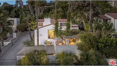 At The &Quot;T&Quot; Of Franklin And Kingsle, Los Angeles, CA 90027