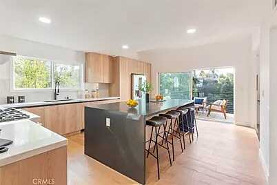 Beac, Los Angeles, CA 90042