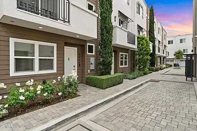 Between Pico And Olympic And West Of Beverwil, Los Angeles, CA 91401