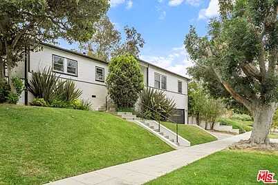 Beverlywood St, Beverly D, Los Angeles, CA 90034