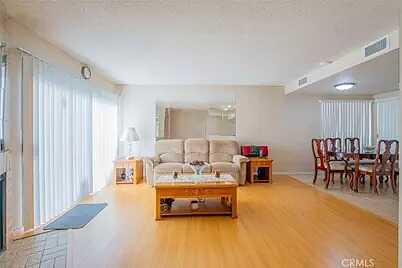 Cedros S, Los Angeles, CA 90047