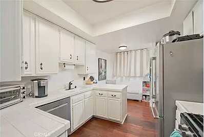 Corbin Ave. And Saticoy St, Los Angeles, CA 90068