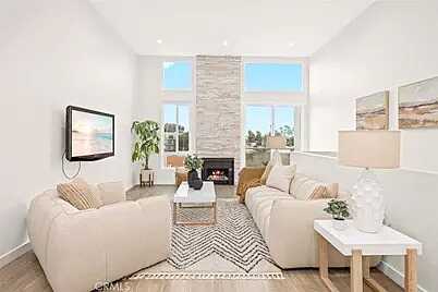 East Of Balboa; South Of Ventur, Los Angeles, CA 90046