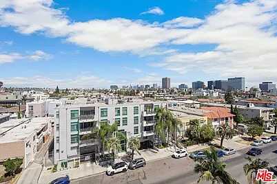 Fredonia Dr. To Skyhill Dr, Los Angeles, CA 90010