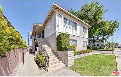 Fredonia Dr. To Skyhill Dr, Los Angeles, CA 90066