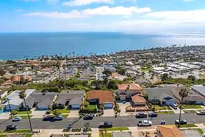 Gunnell Av, Los Angeles, CA 90049