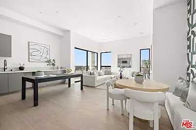 Haines Canyon Av, Los Angeles, CA 90006