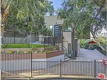 Huntington Drive S And Edlof, Los Angeles, CA 90039