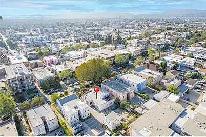 Laurel Canyon/Mulhollan, Los Angeles, CA 90004
