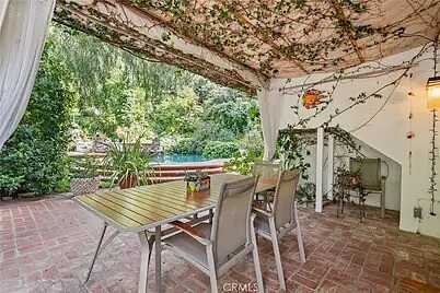Laurel Canyon/Mulhollan, Los Angeles, CA 90046