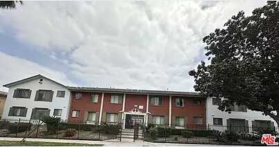 Loma Vista Drive And Evelyn Plac, Los Angeles, CA 90008