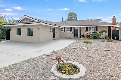 Nordhoff And Winnetk, Los Angeles, CA 90020