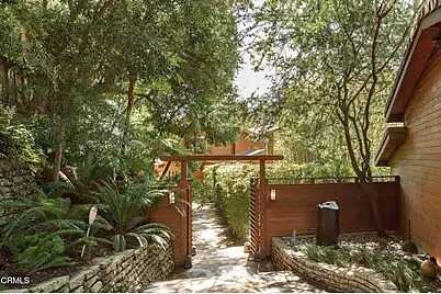 North Of Santa Susanna, West Of Topanga Cy, Los Angeles, CA 90046