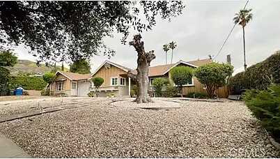 Satur, Los Angeles, CA 90019