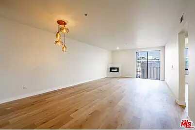 South Of Santa Monica Blvd On Sawtelle Blv, Los Angeles, CA 90005