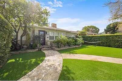 Valmont Street And Apperson Stree, Los Angeles, CA 90026