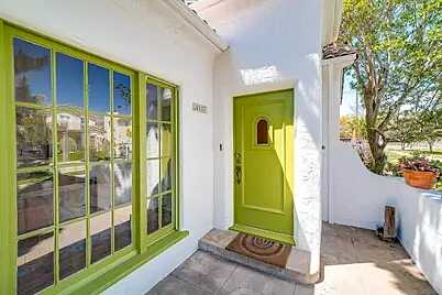W Pico Blv, Los Angeles, CA 90025