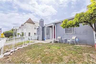 White Oa, Los Angeles, CA 90029