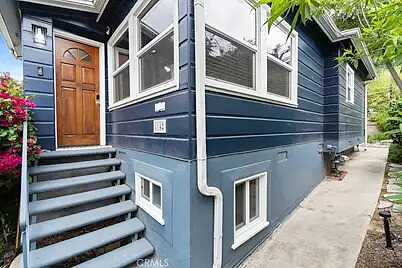 White Oa, Los Angeles, CA 90065