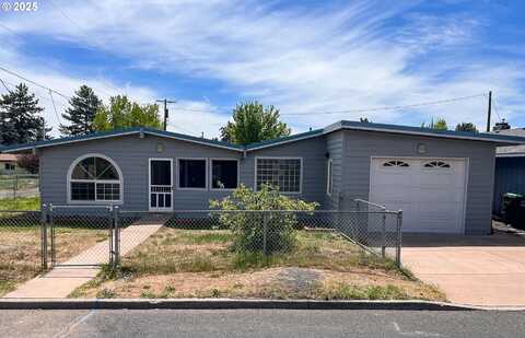 1214 NE LOPER AVE, Prineville, OR 97754