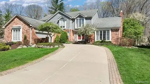 1382 SPRINGWOOD Lane, Rochester Hills, MI 48309
