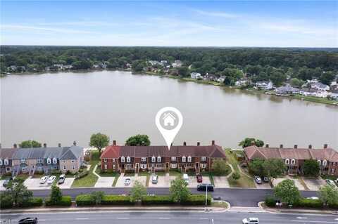 1821 Volvo Parkway, Chesapeake, VA 23320