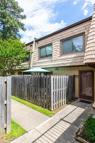 1371 Granada Court, Newport News, VA 23608