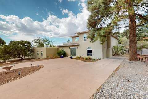 13401 DESERT HILLS Place NE, Albuquerque, NM 87111