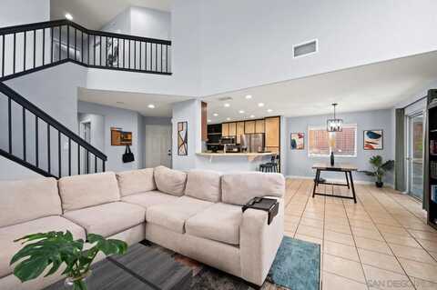 29819 Platanus Dr, Escondido, CA 92026